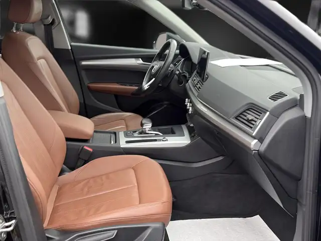 Audi Q5 view 13