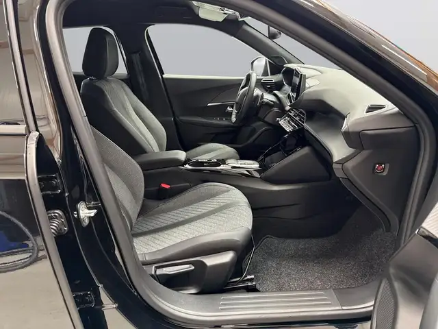 Peugeot 2008 view 13