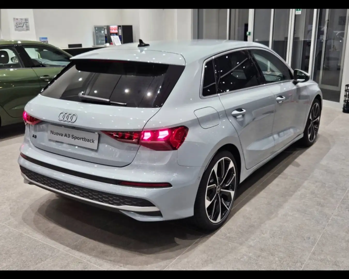 Audi A3 Sportback 35 1.5 tfsi mhev Business Advanced s-tro Grigio - 2