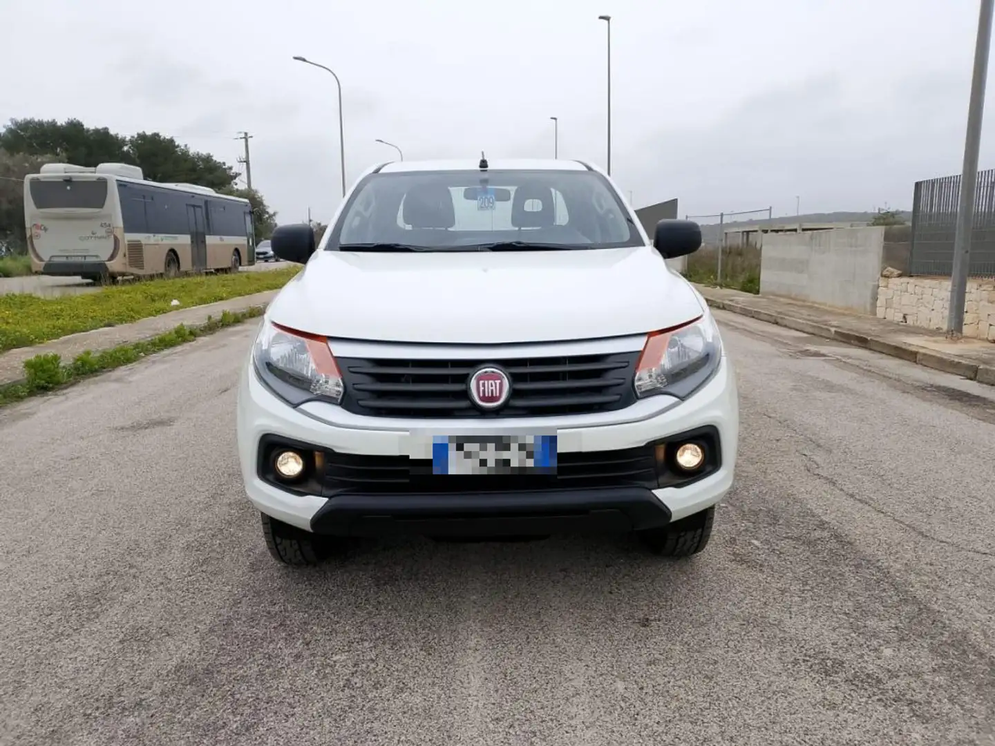 Fiat Fullback 2.4 150CV Cabina Estesa SX S&S Weiß - 2