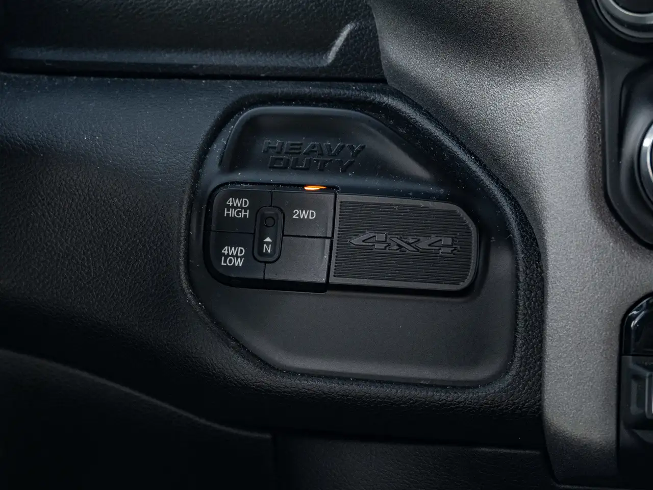 RAM 3500 снимка RAM 3500