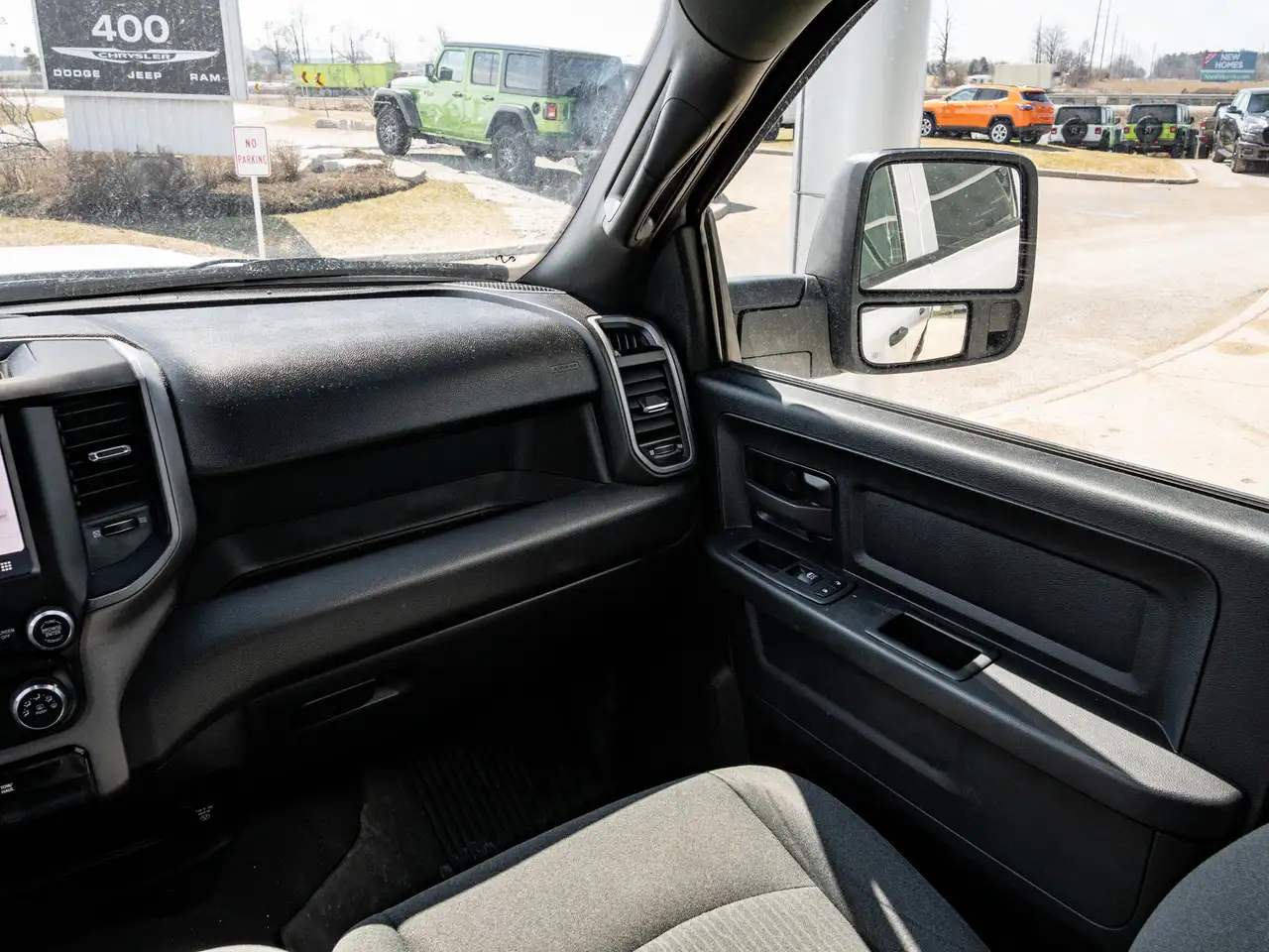 RAM 3500 снимка RAM 3500