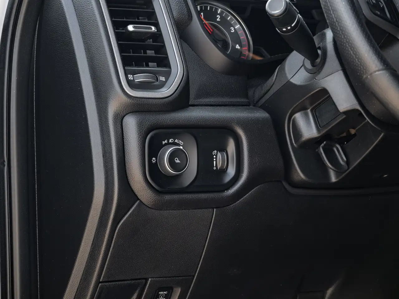 RAM 3500 снимка RAM 3500