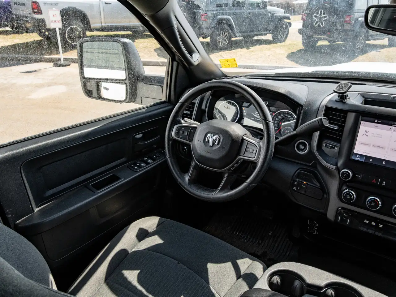 RAM 3500 снимка RAM 3500