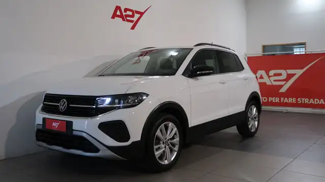 Volkswagen T-Cross view 12