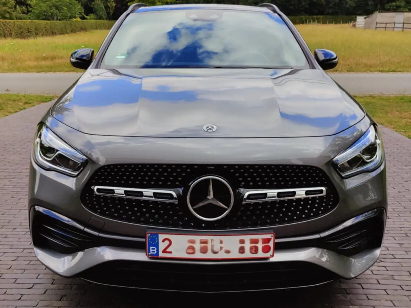 Mercedes-Benz GLA 180 GLA 180 7G-DCT AMG Line Gris - 1