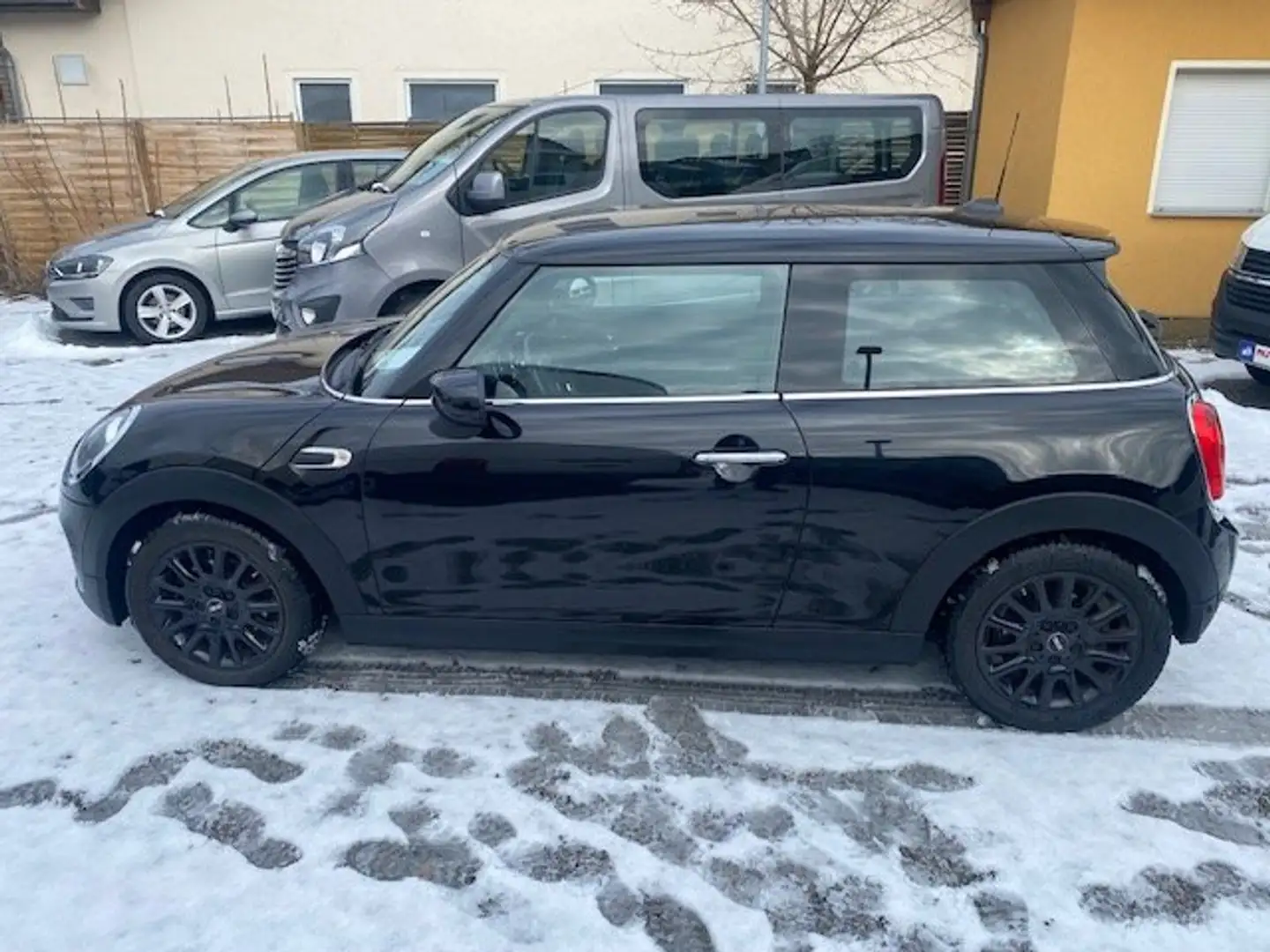 MINI One One 1 Hand 19tkm LED Schwarz - 2