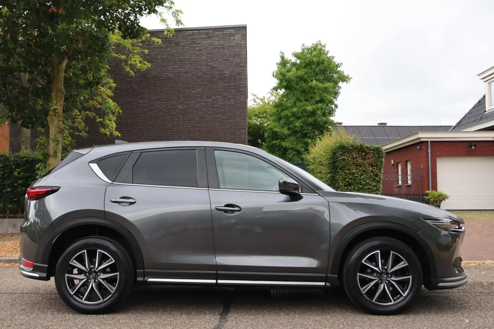 Mazda CX-5 2.0 SkyActiv-G 165 TS+ | AUTOMAAT | NAVI | CLIMA | Grijs - 2