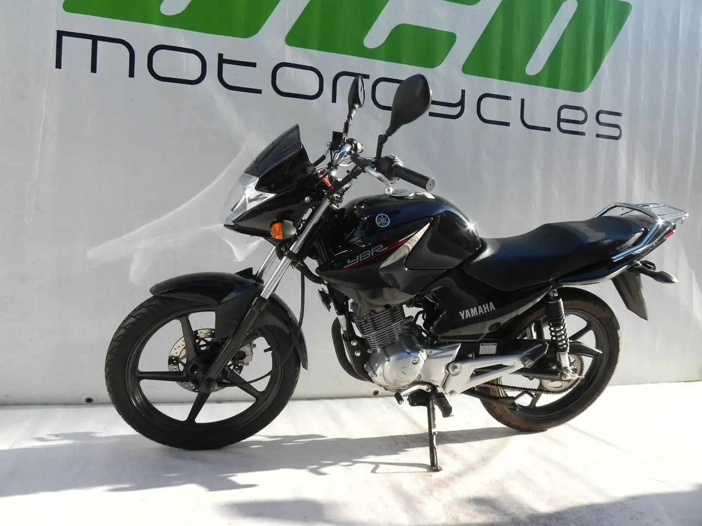 Yamaha YBR 125 Schwarz - 2
