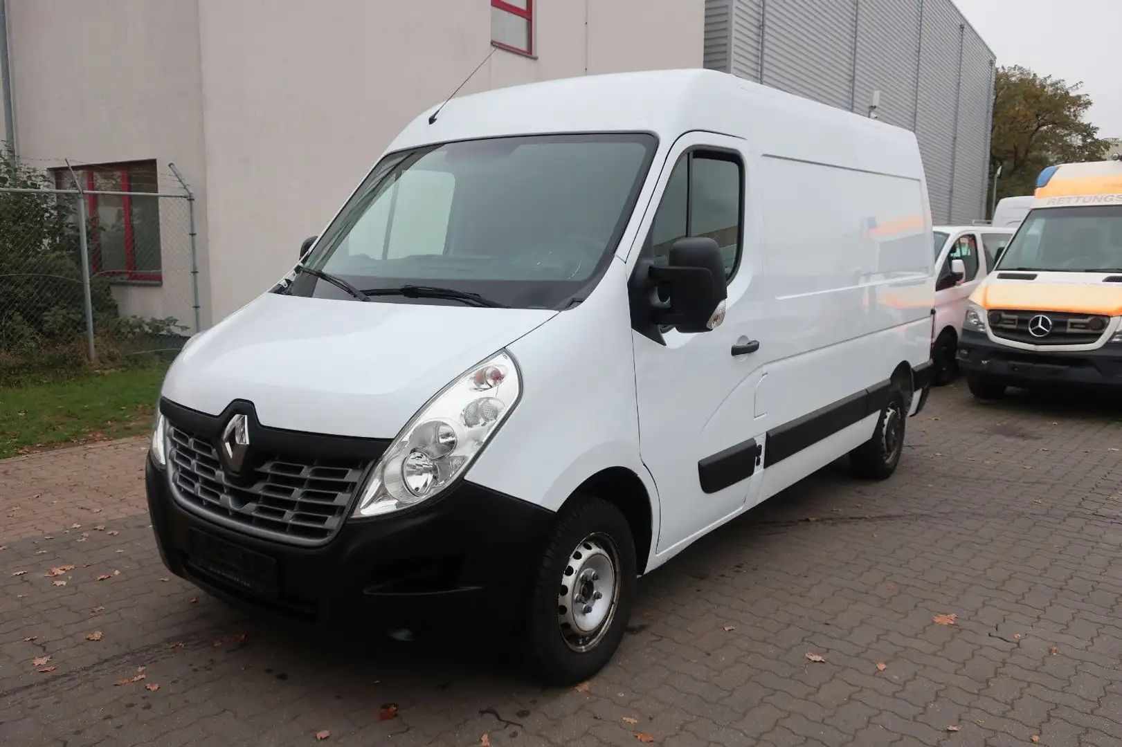Renault Master III Kasten L2H2 HKa 2,8 t / 1 Hand Weiß - 1