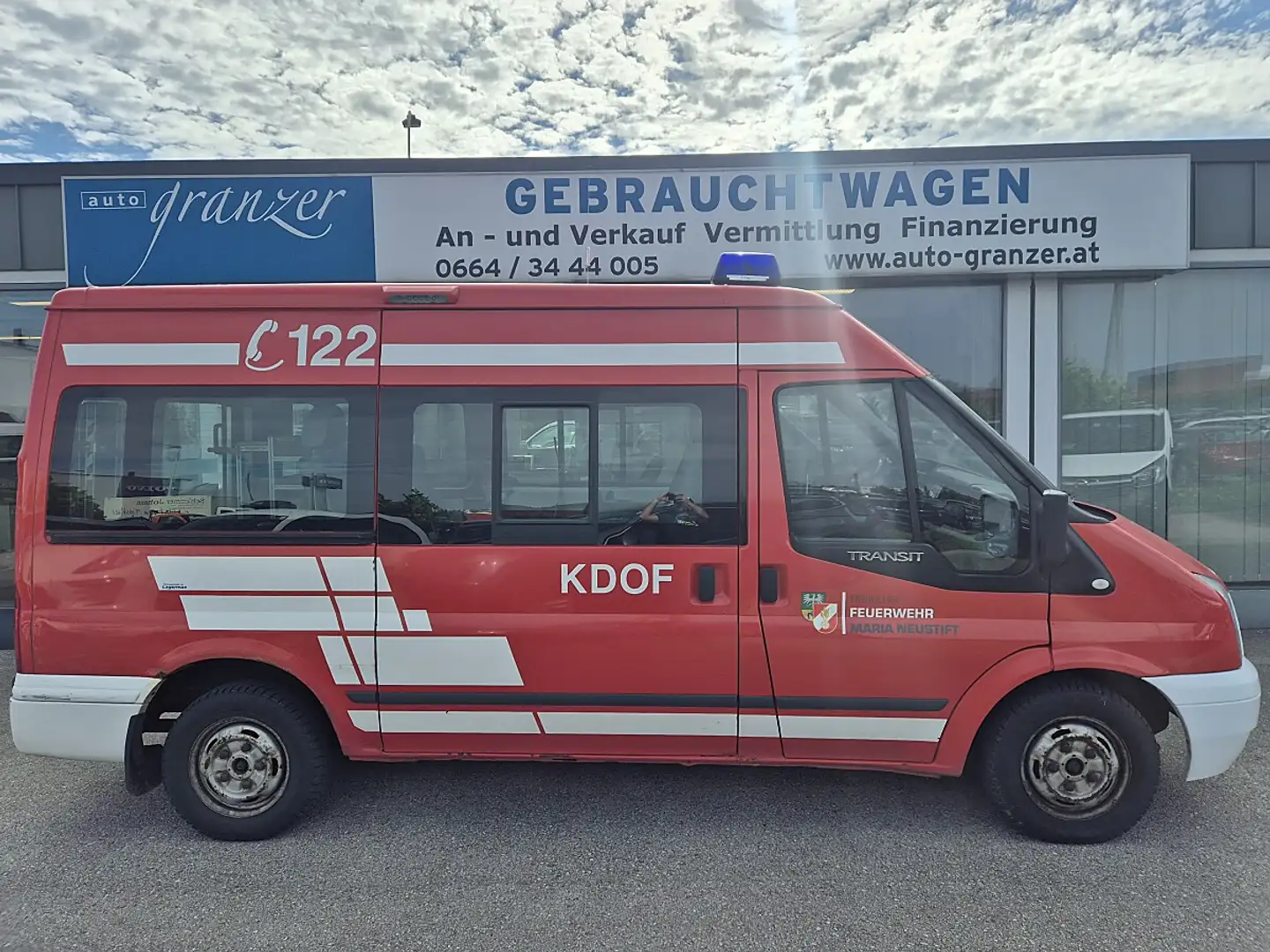 Ford Transit FT 300 M Vario Trend 4.36 2,2 TDCi Rot - 1