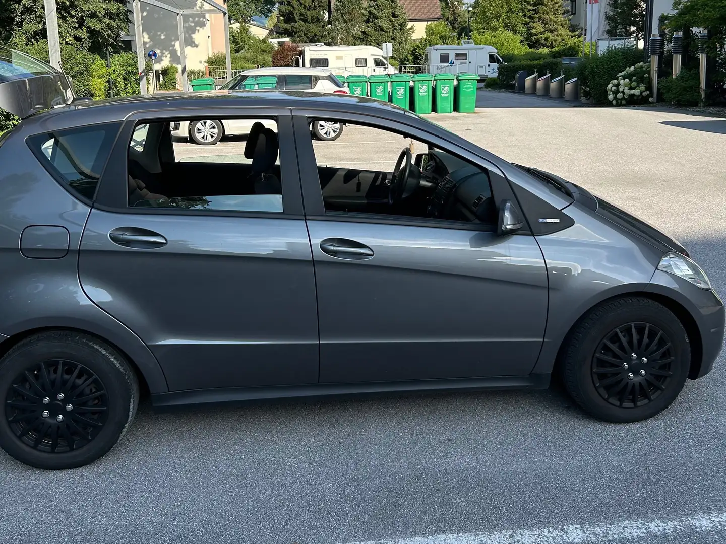 Mercedes-Benz A 160 A 160 BlueEfficiency CDI Silber - 2
