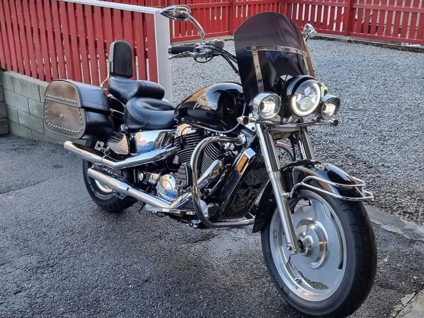 Honda VT 1100 Shadow Sabre - 2