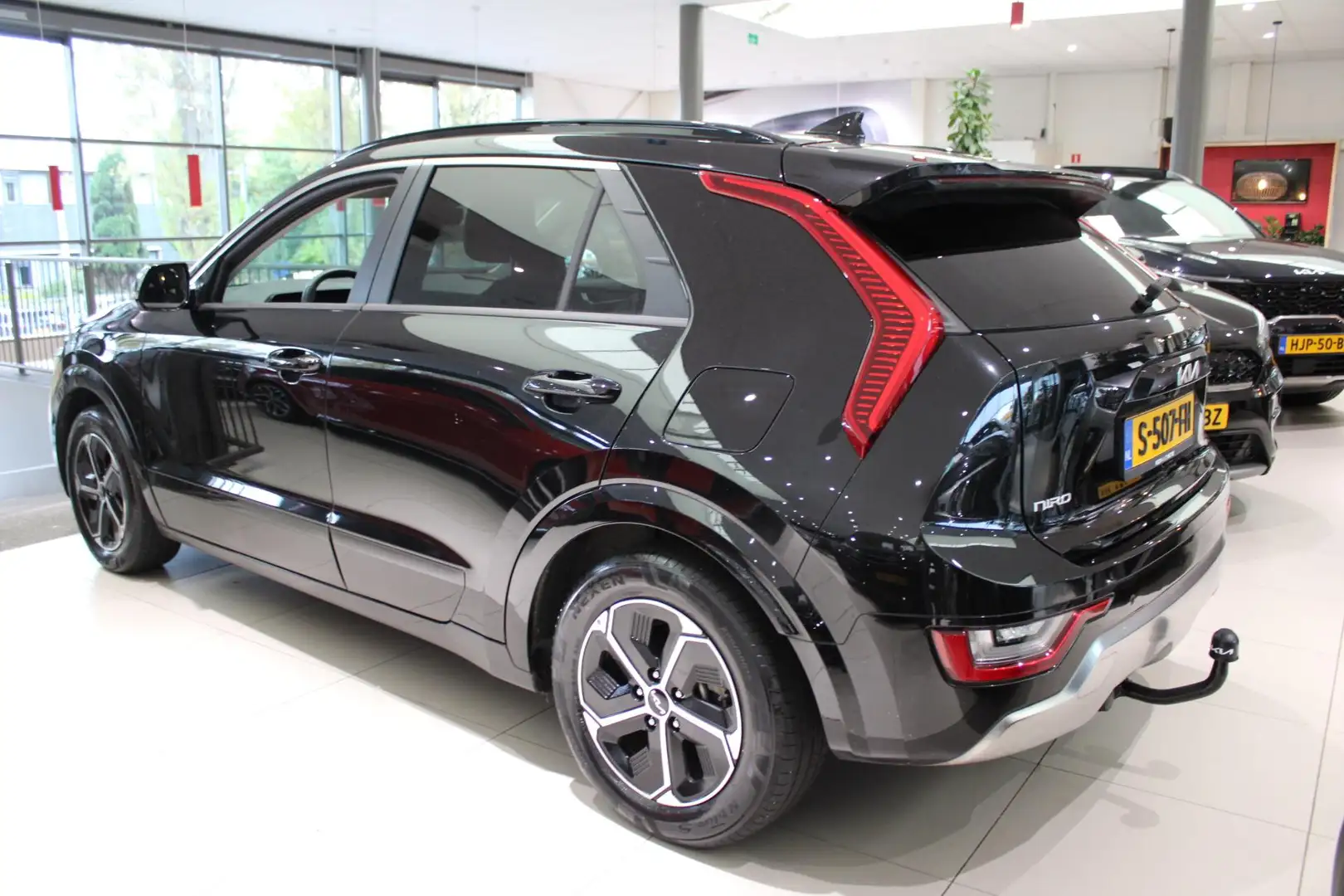 Kia Niro 1.6 GDi Hybrid DynamicPlusLine | Trekhaak afneemba Schwarz - 2