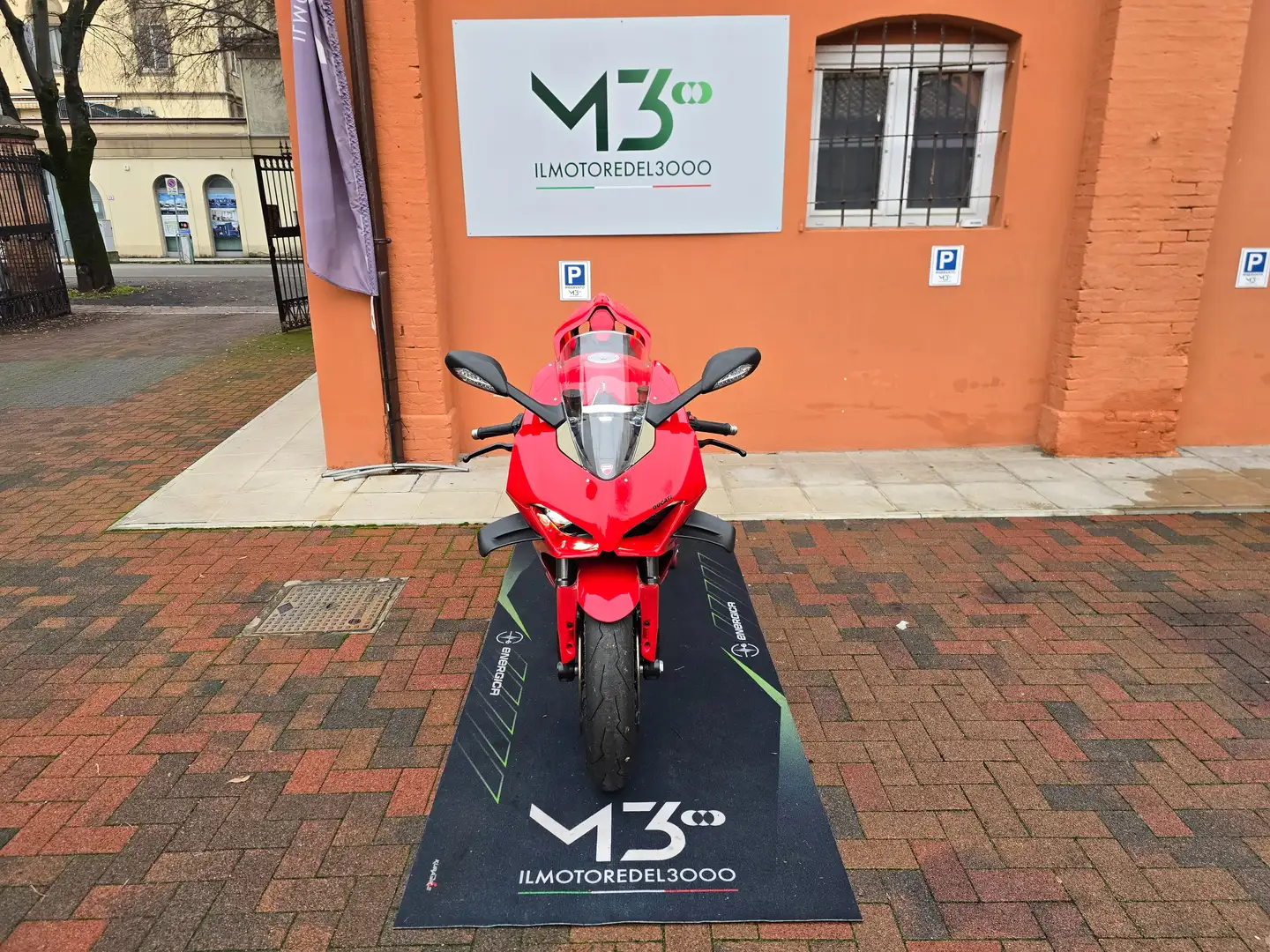 Ducati Panigale V4 Rosso - 1
