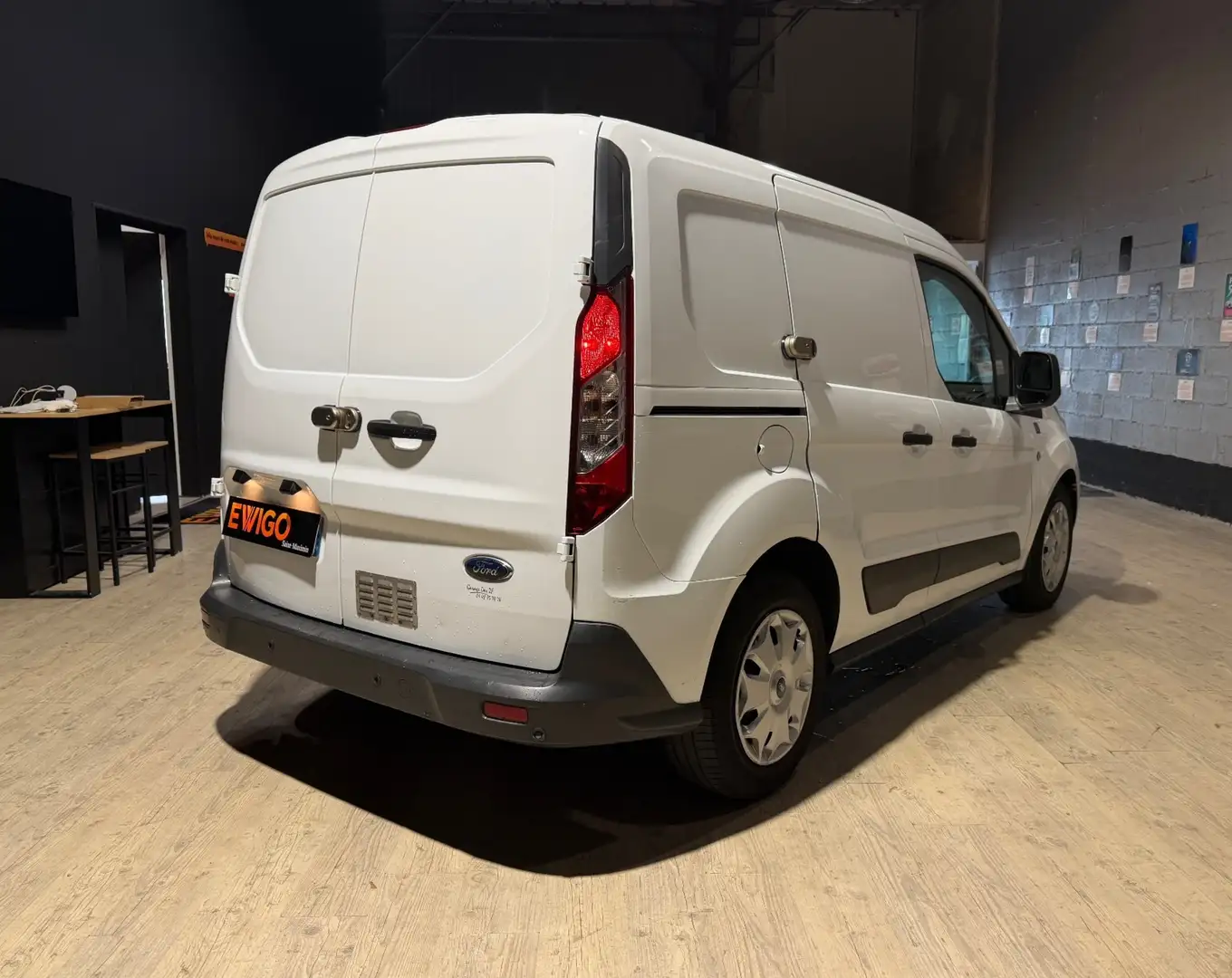 Ford Transit Connect 1.5 TDCI 100CH  L1 AMBIENTE - suivi d’entretien Ford - 2