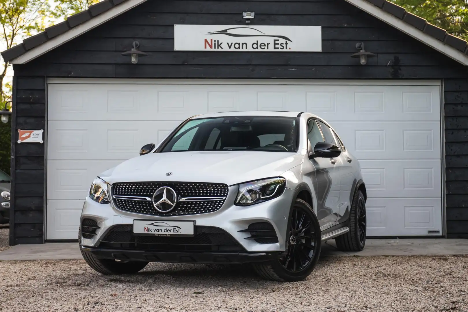 Mercedes-Benz GLC 250 Coupé 4MATIC-Burmester-Dak-Distr-Full Zilver - 1