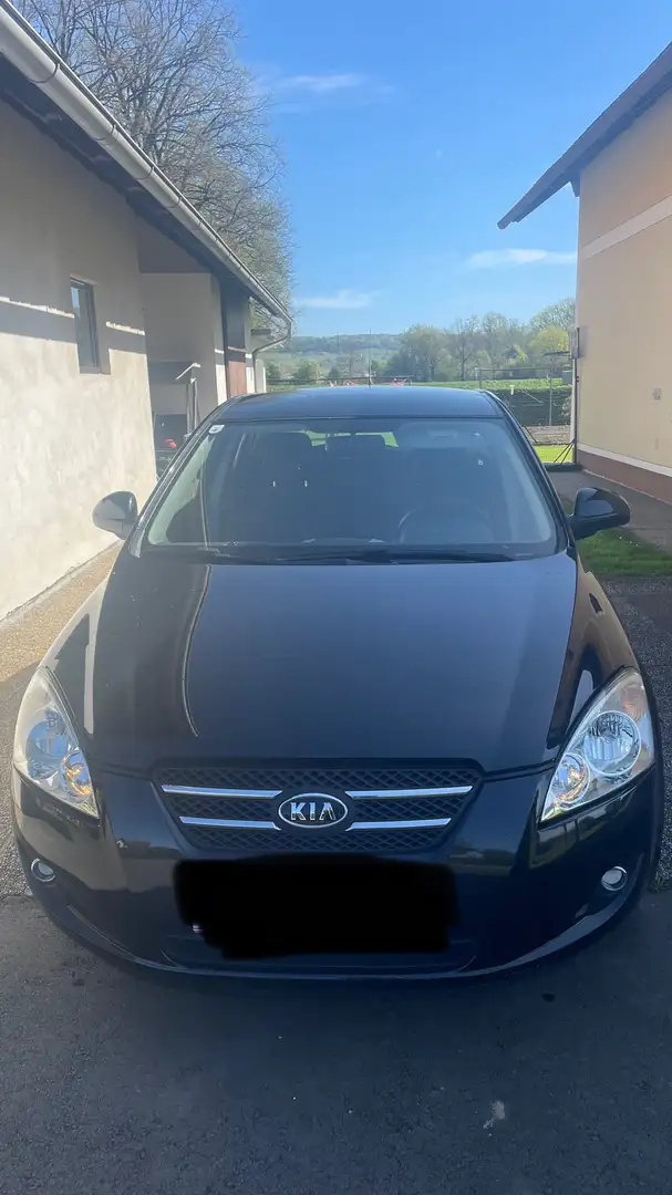 Kia Ceed / cee'd cee'd 1,4 CVVT Motion Motion Schwarz - 1