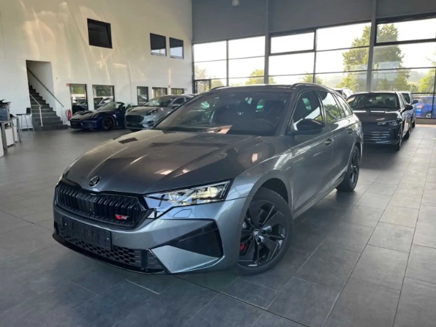 Skoda Octavia Combi 2.0 TSI RS Pano Navi 360° Dig Cockpit LED Bl Gris - 1