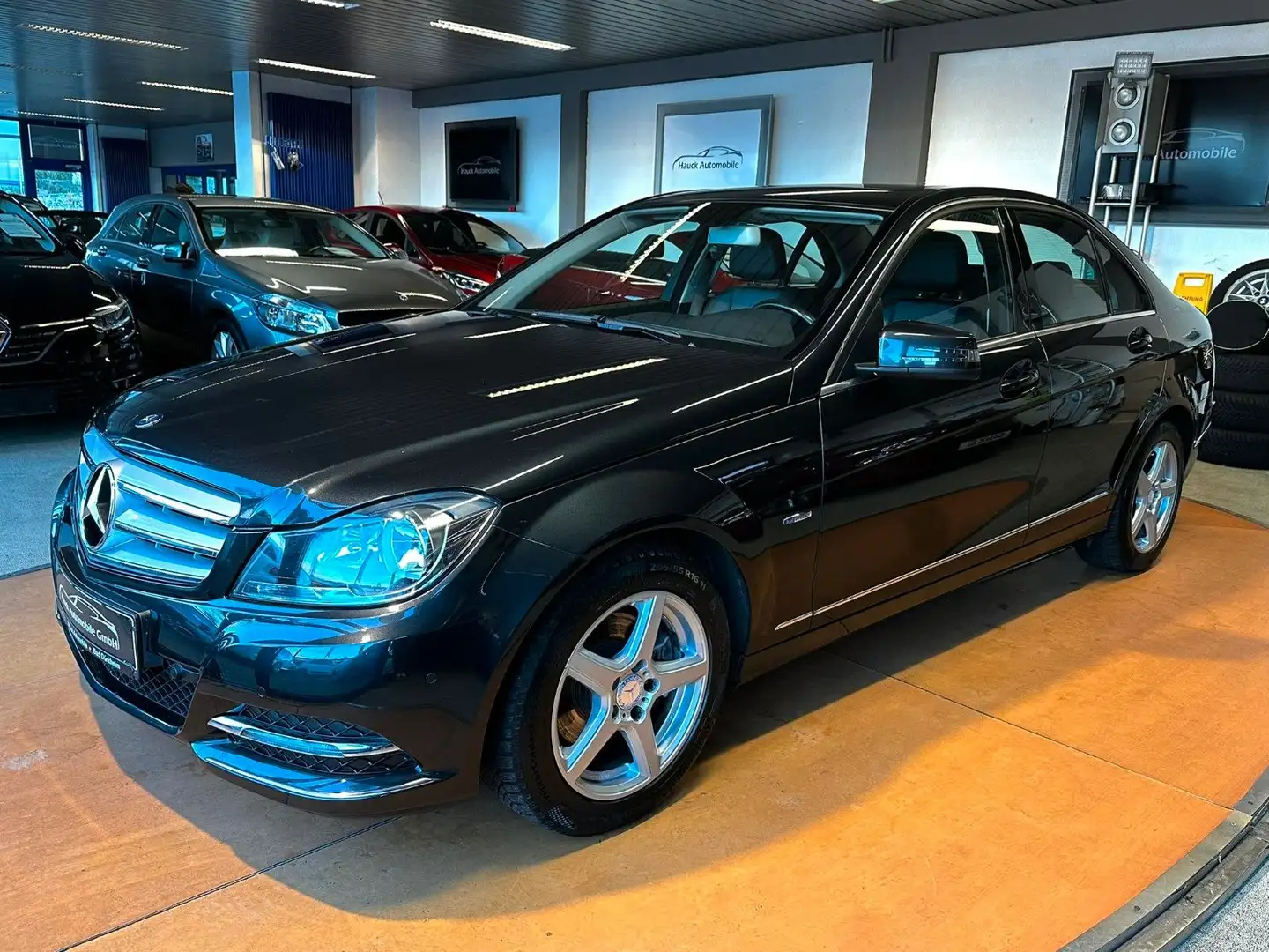 Mercedes-Benz C 250 CGI Avantgarde AUT./NAVI/GSD/SHZ/8-FACH Schwarz - 1