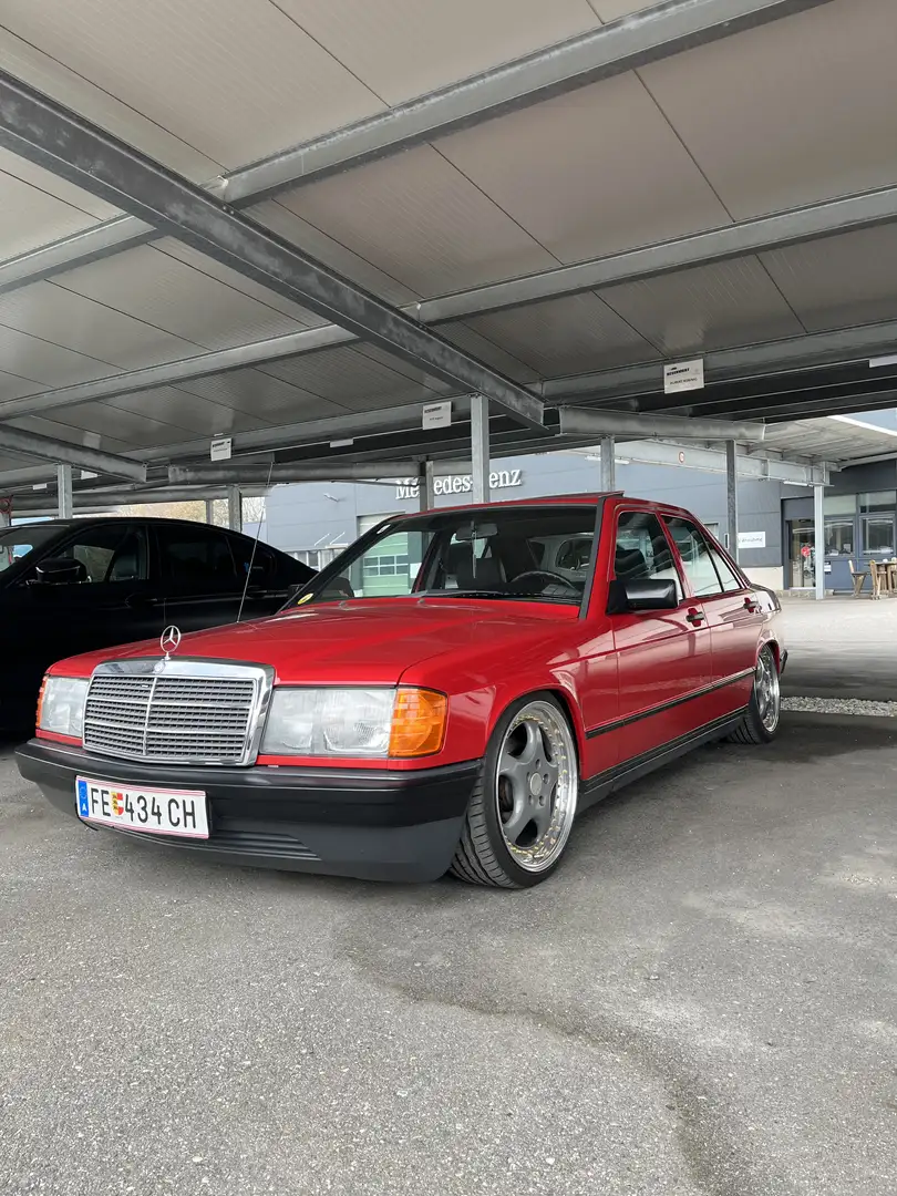 Mercedes-Benz 190 1.8E Rot - 1