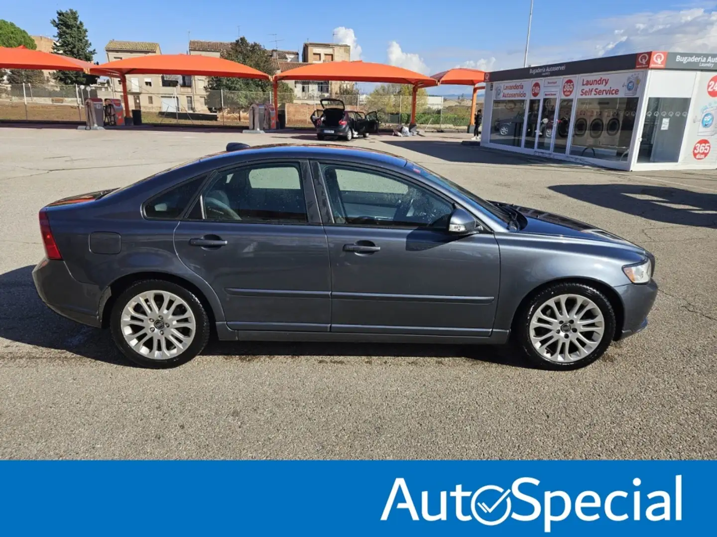Volvo S40 1.6D DRIVe Business Pro Edition 115 Gris - 1