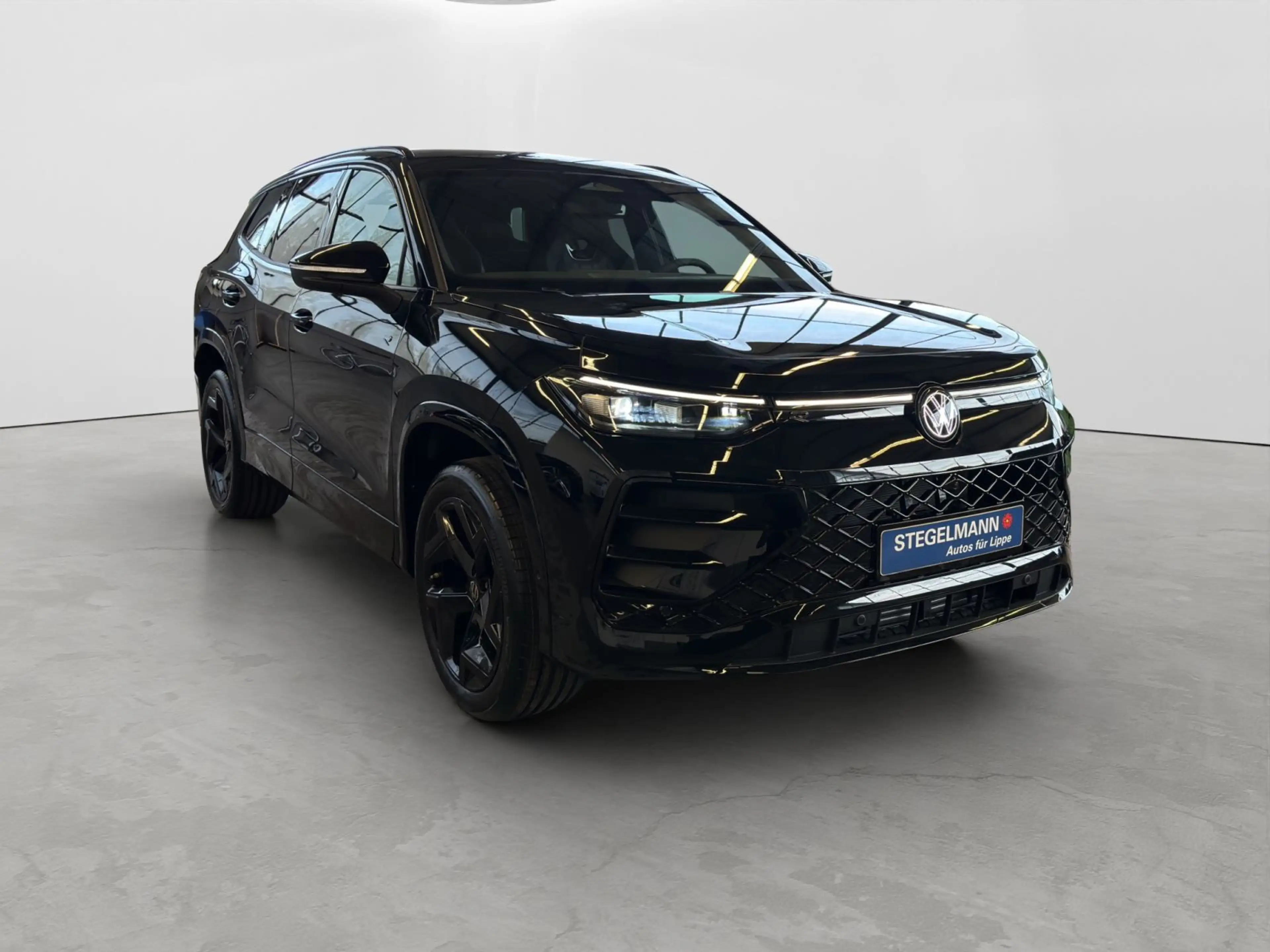 Volkswagen Tayron 2,0 l TDI 7-Gang-DSG R-Line — photo 8