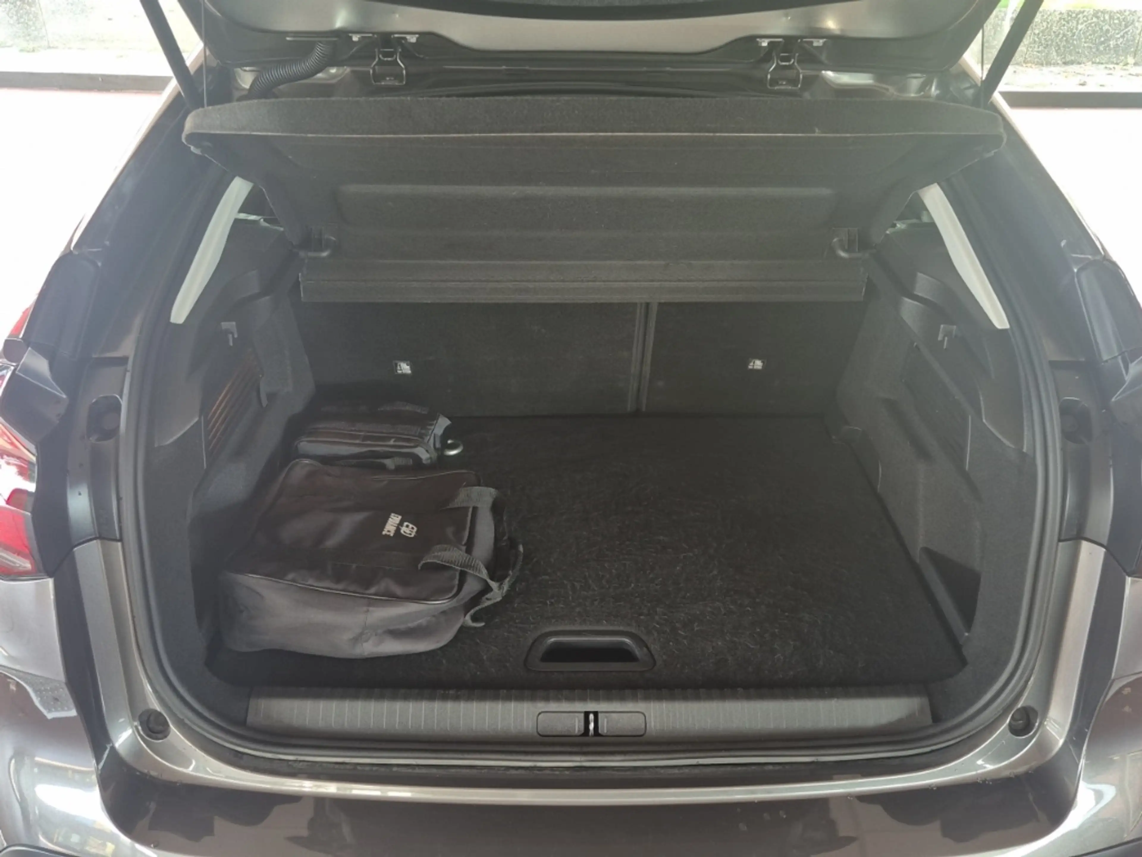 Citroen E-C4 Electric Plus 11kw Shz Navi Kamera Tempomat — photo 6
