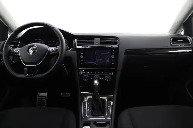 Volkswagen Golf view 14