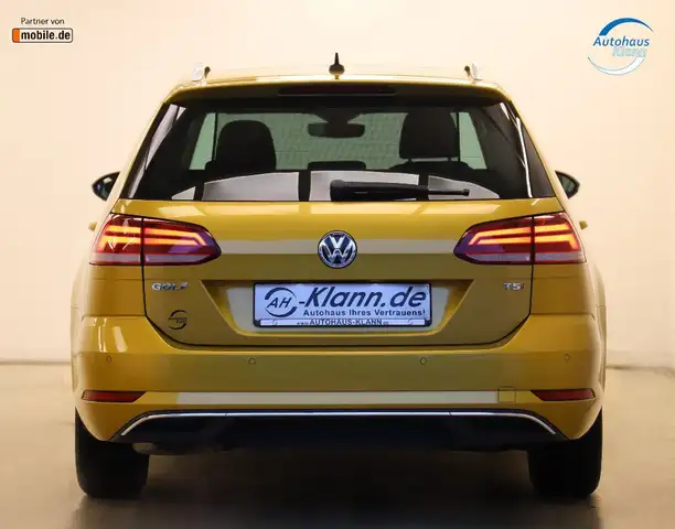 Volkswagen Golf view 7