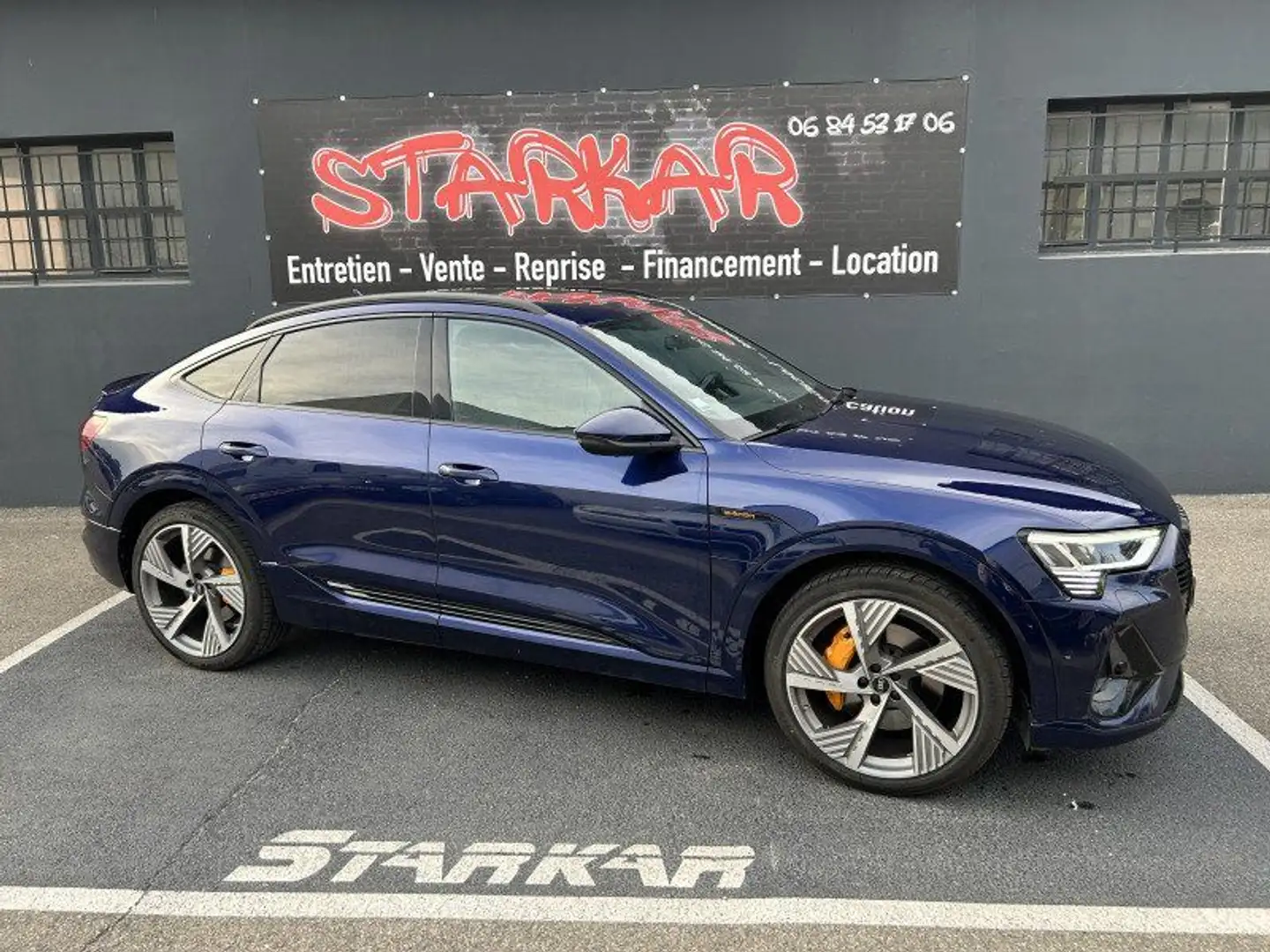 Audi e-tron SPORTBACK 55 408CH E-QUATTRO Bleu - 1