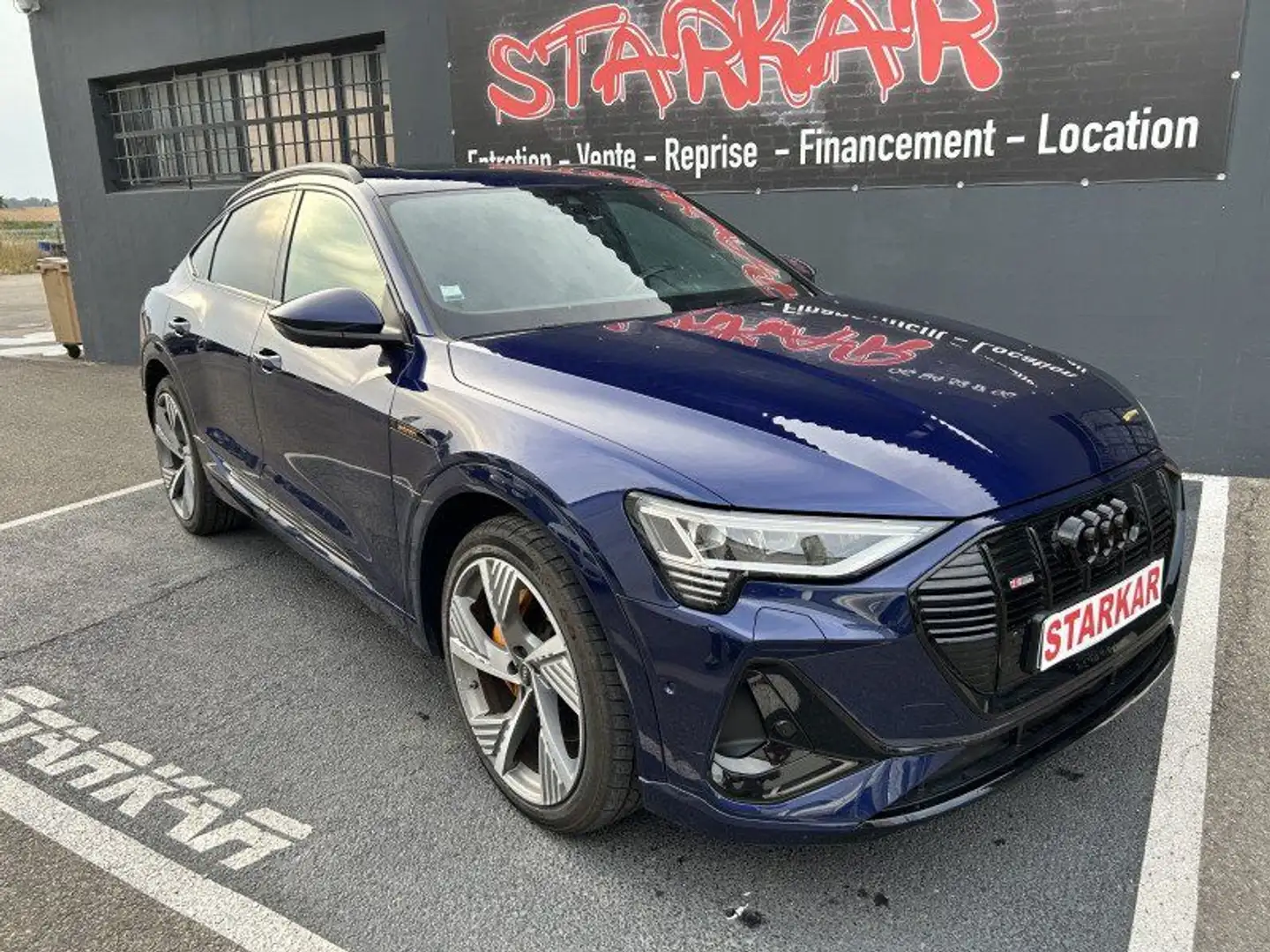 Audi e-tron SPORTBACK 55 408CH E-QUATTRO Bleu - 2