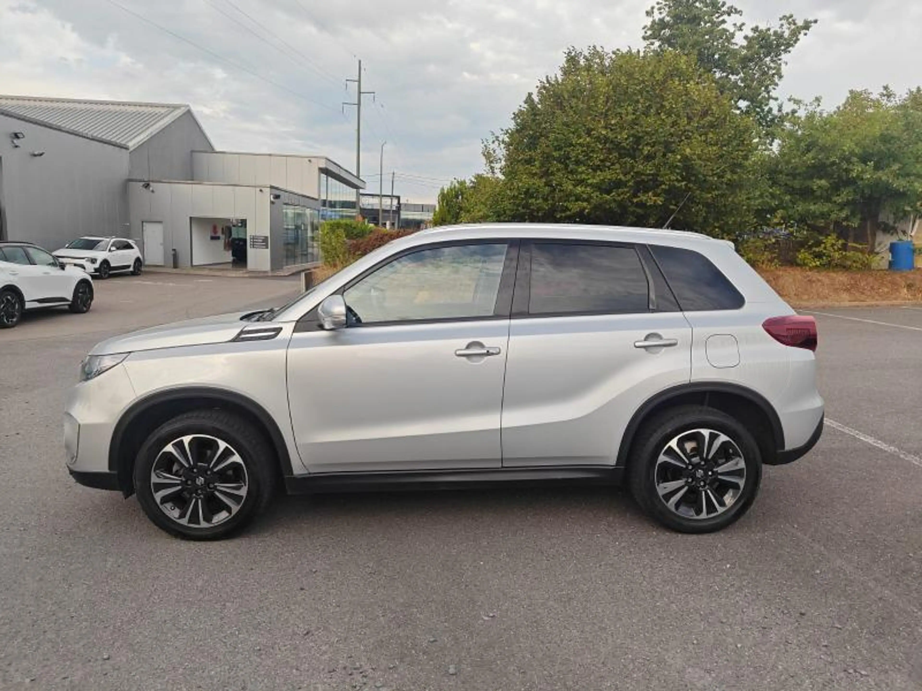 Suzuki Vitara 1.5 HYBRID STYLE AUTOMAAT Keyless | Dodehoeksensor — photo 3