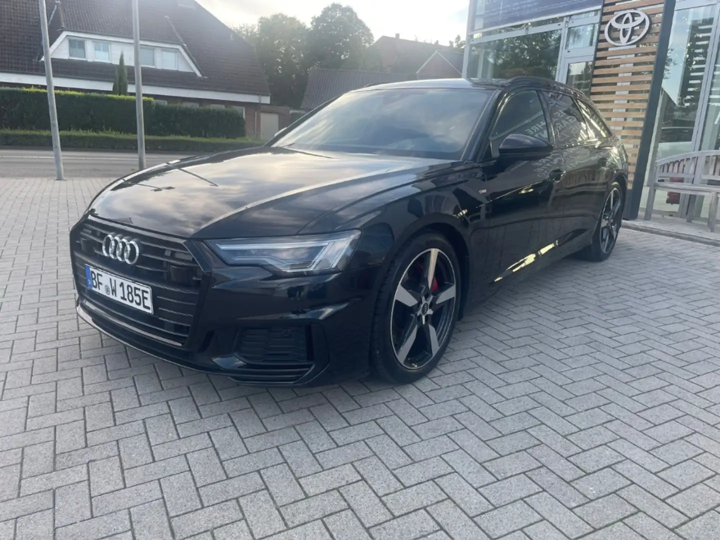 Audi A6 Avant 55 TFSI e quattro sport S-line AHK Pano Lede Noir - 2
