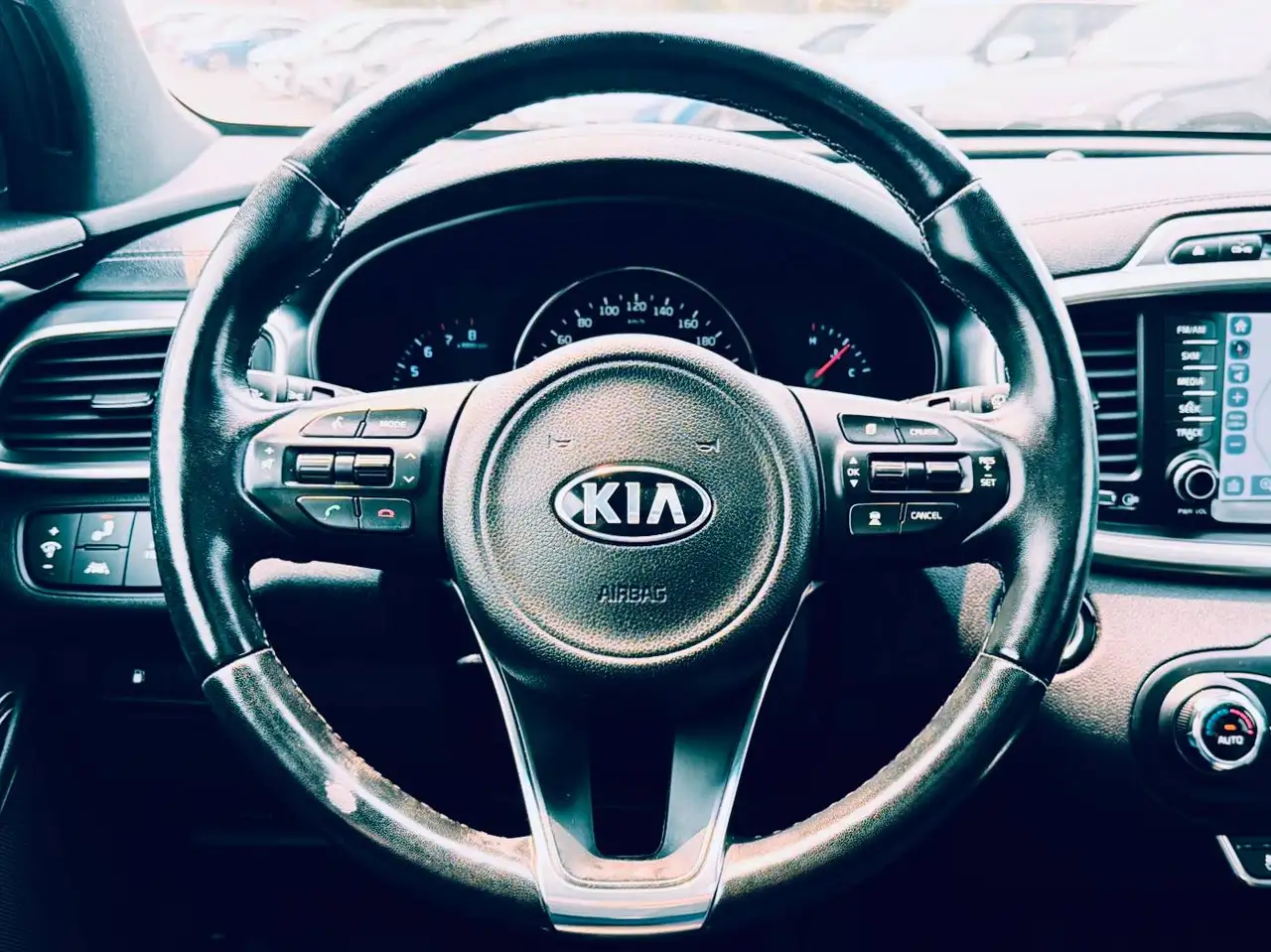 Kia Sorento photo Kia Sorento