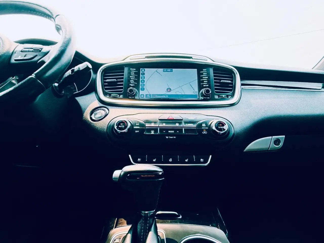 Kia Sorento photo Kia Sorento
