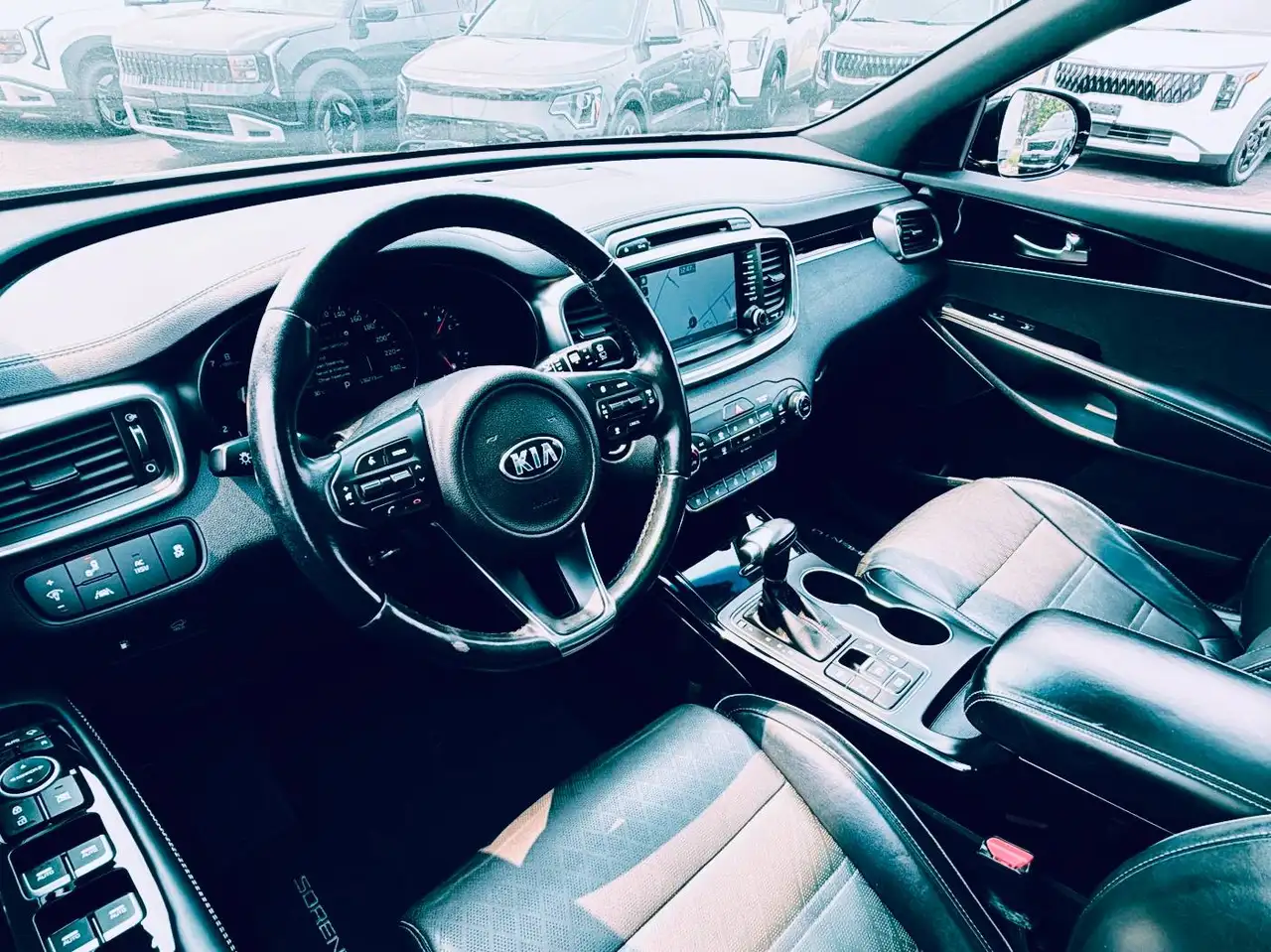 Kia Sorento photo Kia Sorento