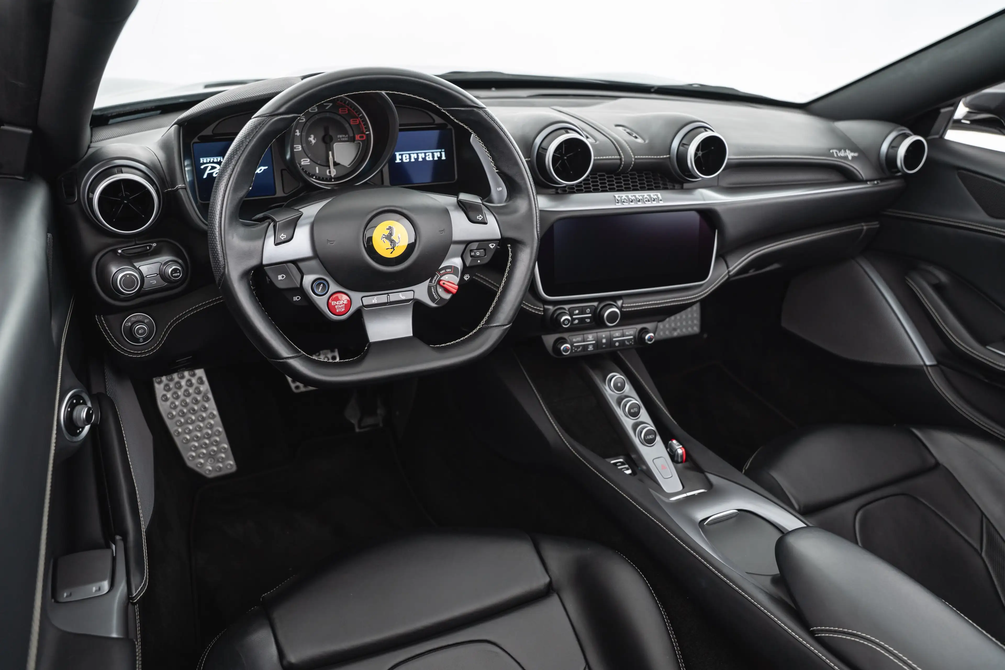 Ferrari Portofino 3.9 T V8 DCT — photo 12