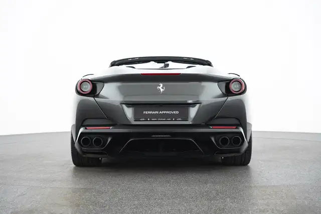 Ferrari Portofino view 6