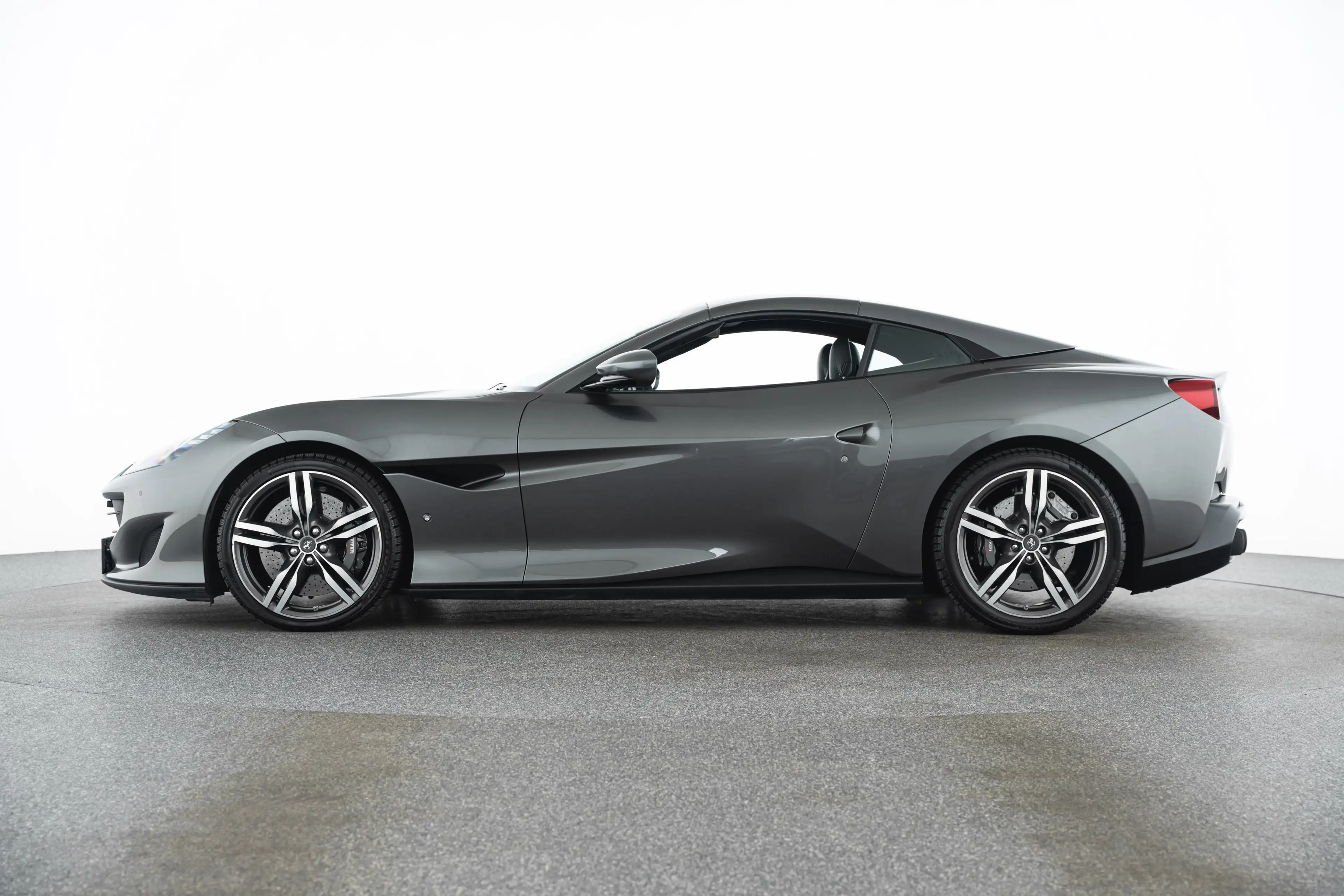 Ferrari Portofino 3.9 T V8 DCT — photo 8