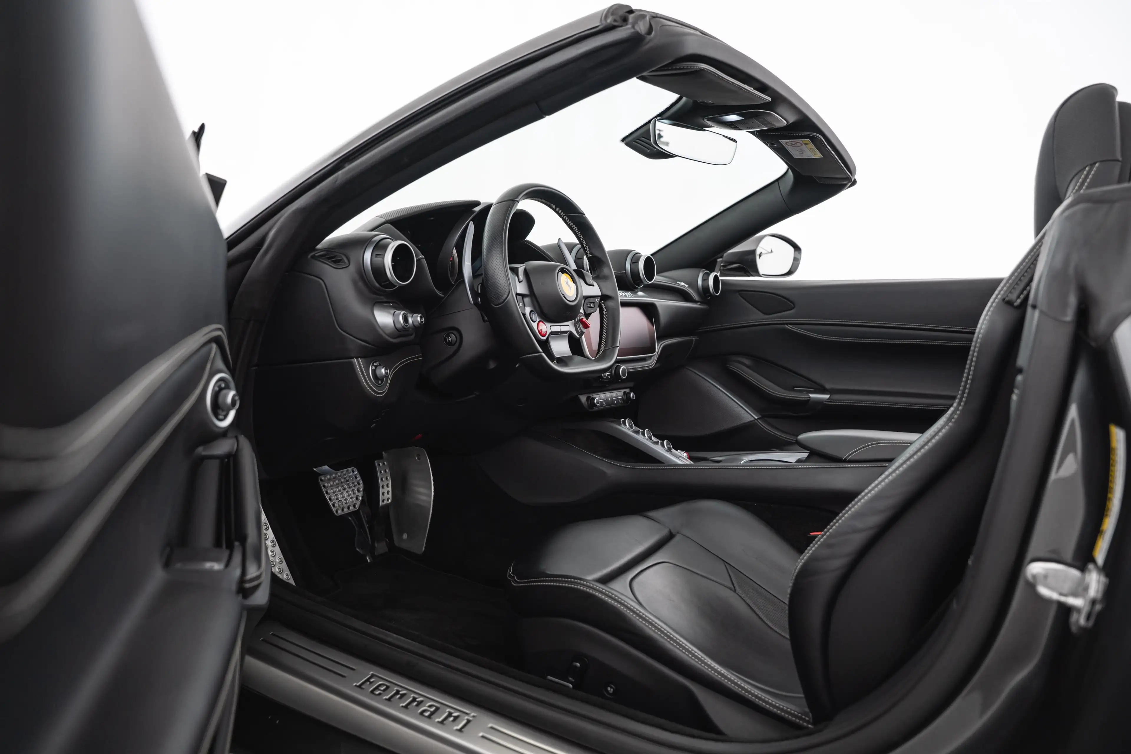 Ferrari Portofino 3.9 T V8 DCT — photo 15
