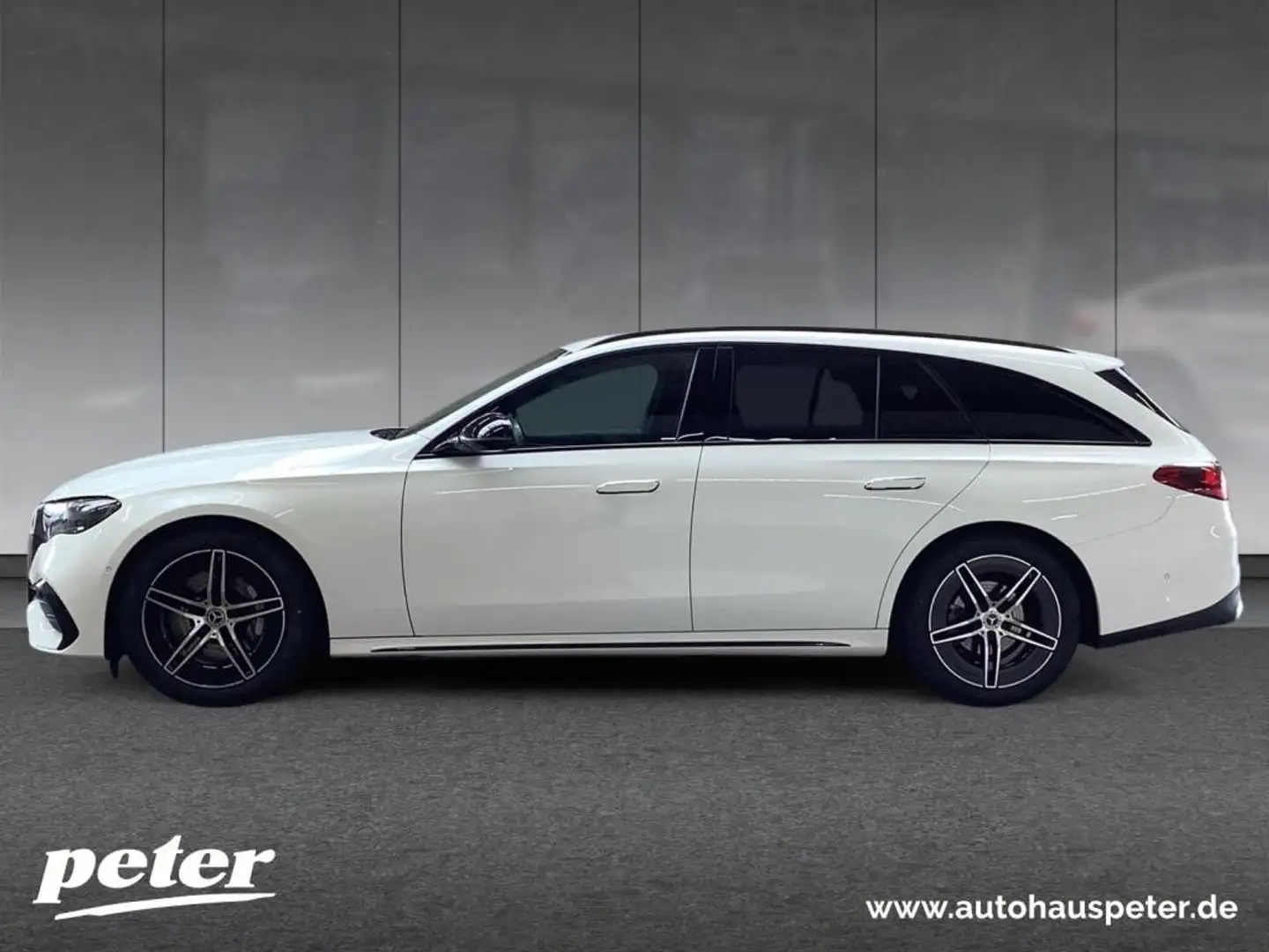 Mercedes-Benz E 220 d T AMG/Night/19"/LED/Distronic/Kamera/AHK Weiß - 2