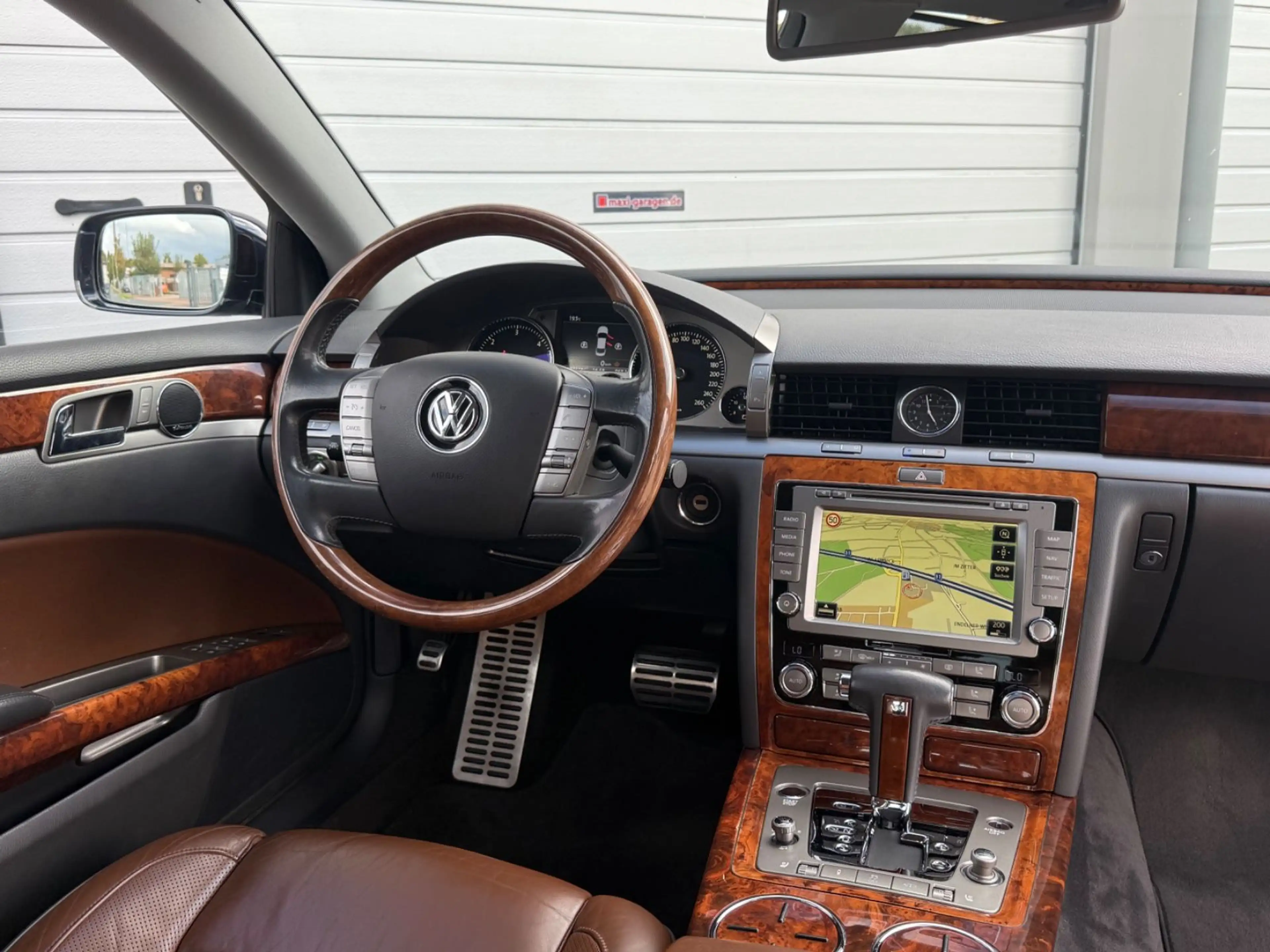 Volkswagen Phaeton 3.0 V6 TDI+Exclusive+viel investiert+TOP — photo 10