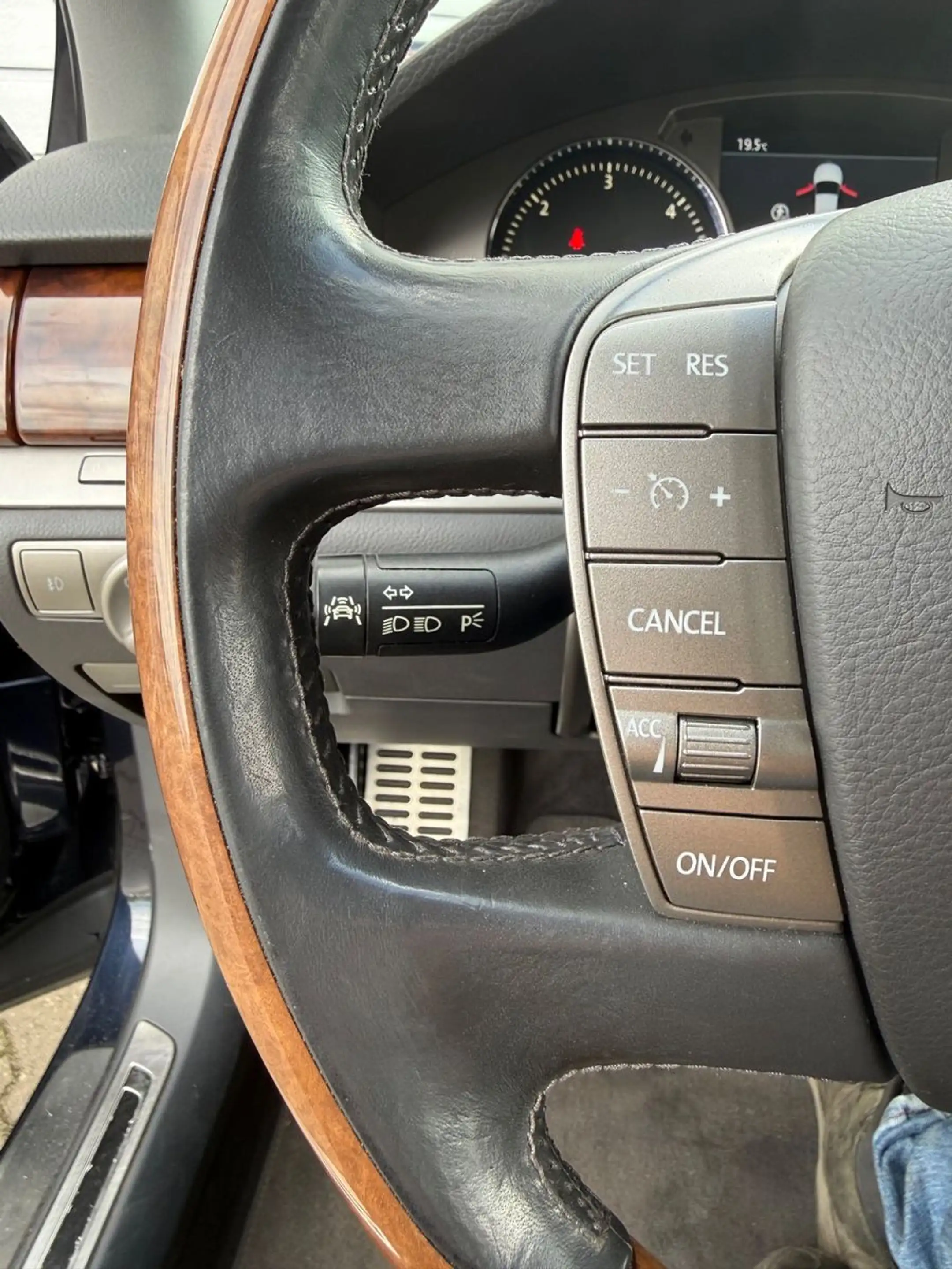 Volkswagen Phaeton 3.0 V6 TDI+Exclusive+viel investiert+TOP — photo 5
