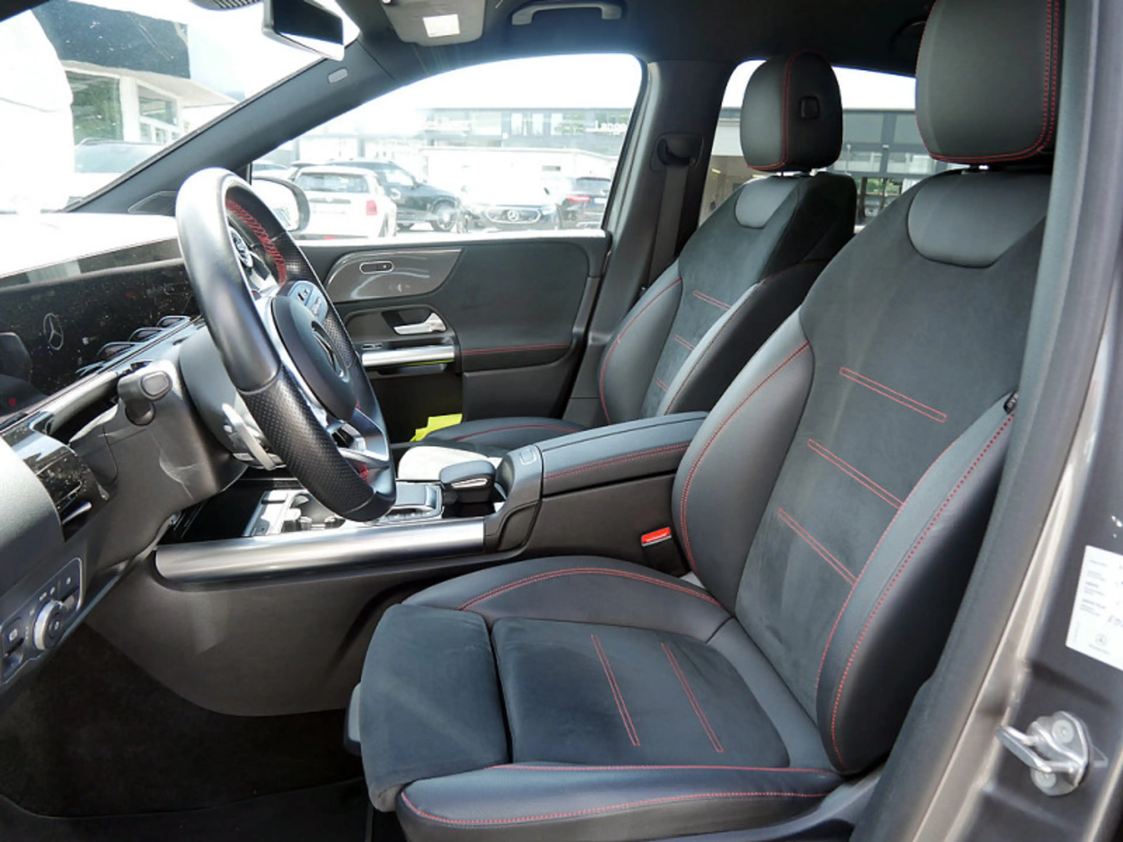 Mercedes-Benz B 250 e AMG NIGHT MULTI SPUR PDC SHZ — photo 15