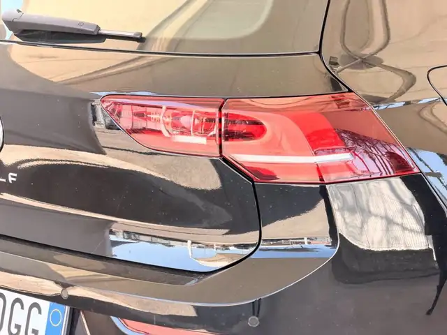 Volkswagen Golf view 17