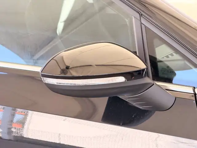 Volkswagen Golf view 16
