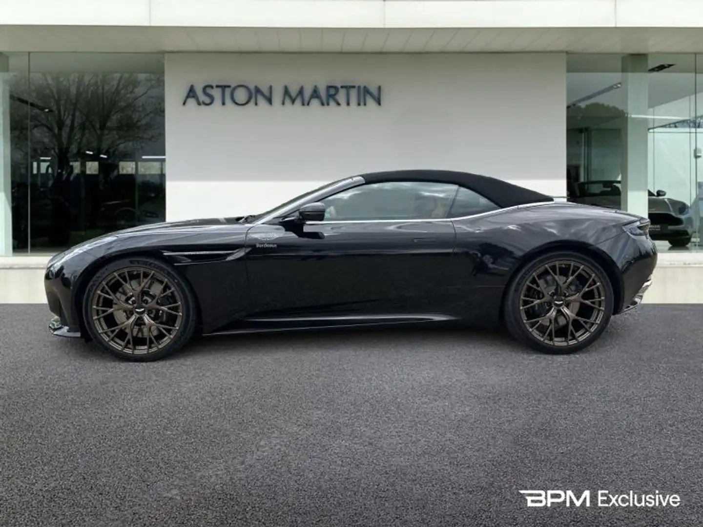 Aston Martin Volante V8 4.0 680ch BVA8 Schwarz - 2