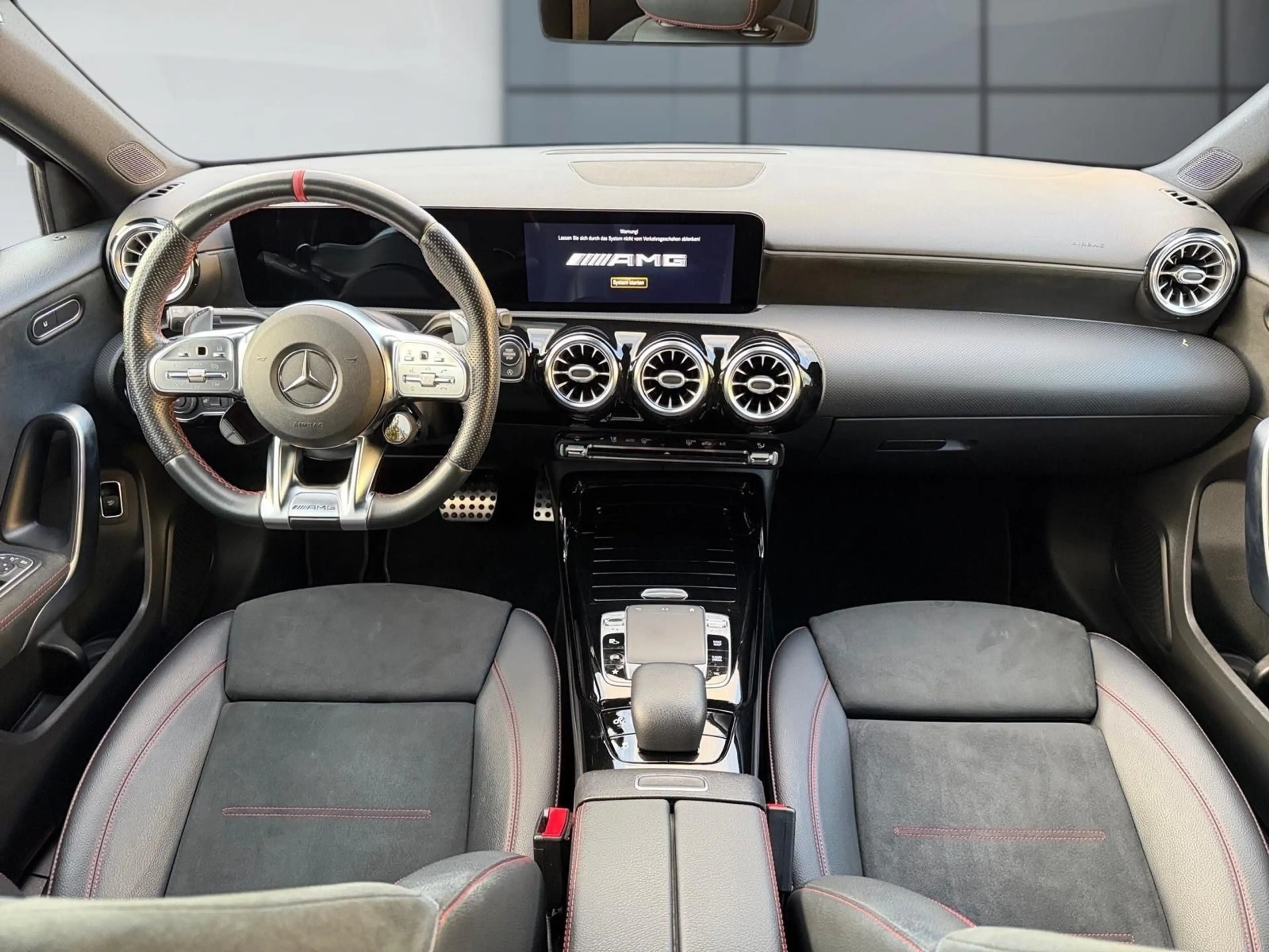 Mercedes-Benz A 35 AMG A Limousine A 35 AMG 4Matic AUTOMATIK — photo 8