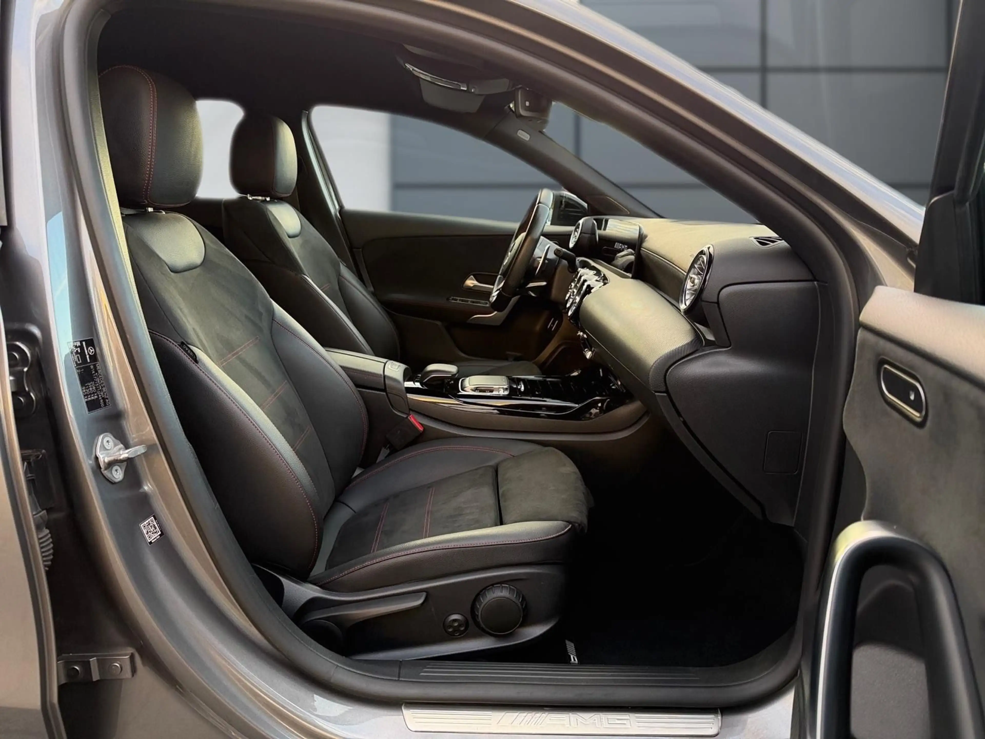 Mercedes-Benz A 35 AMG A Limousine A 35 AMG 4Matic AUTOMATIK — photo 6